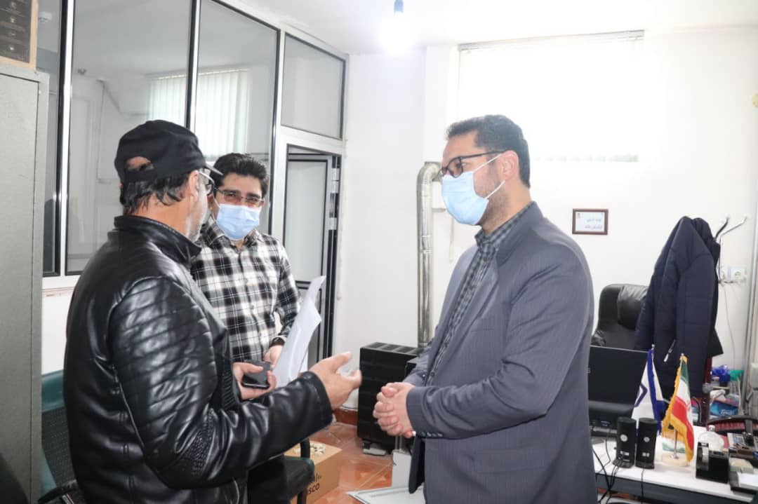 ✅عبدالله نژاد فرماندار شهرستان چالدران بصورت سرزده از اداره تامین اجتماعی بازدید و مسائل مربوط به این اداره را مورد بحث و بررسی قرار داد.