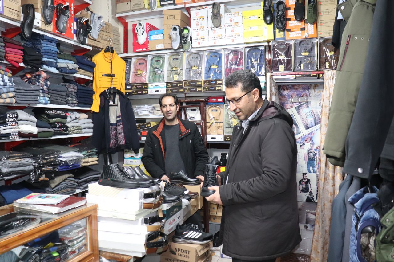 دیدار و قدردانی فرماندار شهرستان چالدران از برخی کسبه بازار شهر چالدران