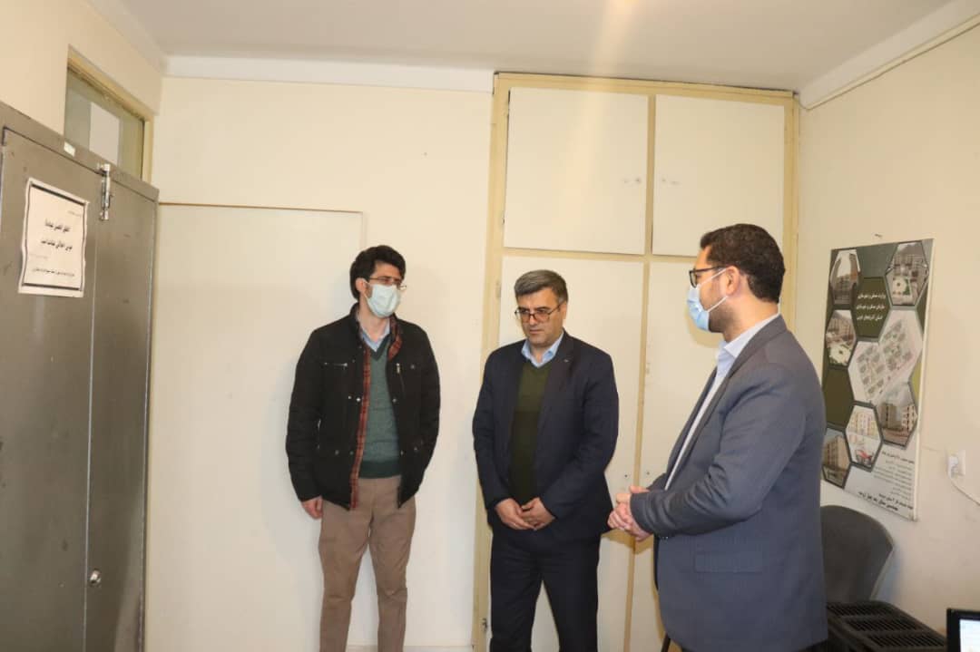 ✅عبدالله نژاد فرماندار شهرستان چالدران با حضور سرزده خود ازاداره راه و شهرسازی این شهرستان بازدید نمودند.