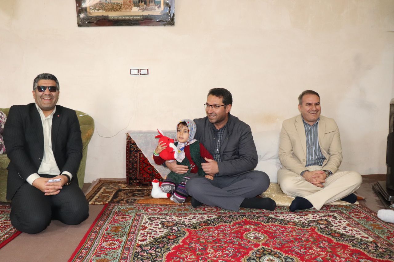✅ محمد رضا عبدالله نژاد فرماندار چالدران باحضور در روستای کران سفلی از نزدیک مسائل و مشکلات روستاییان را مورد بررسی قرار داد .
