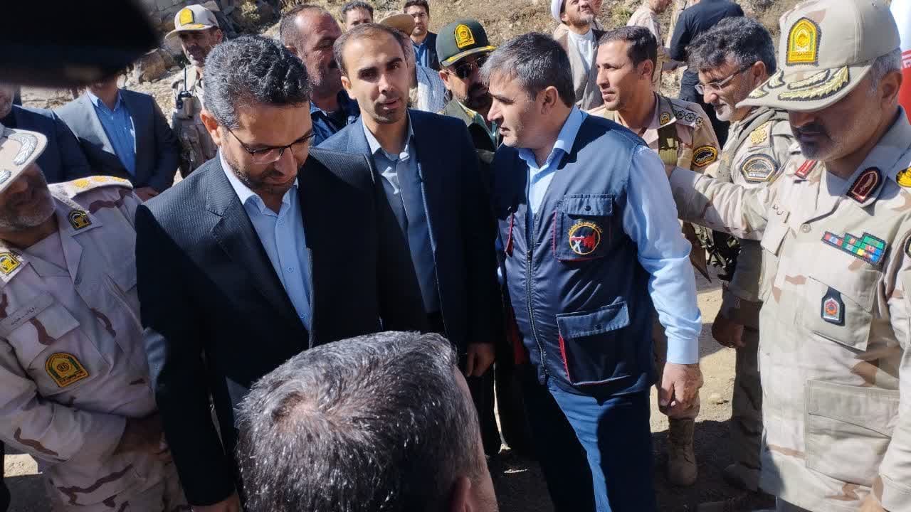 با حضور سردار احمدی فرماندهی مرزبانی استان ،محمد رضا عبدالله نژاد فرماندار چالدران و اعضای شورای تامین چالدران برق رسانی به پاسگاه های مخمور و بابانور و یکی از برجک های مرزی با اعتبار 10میلیارد تومان