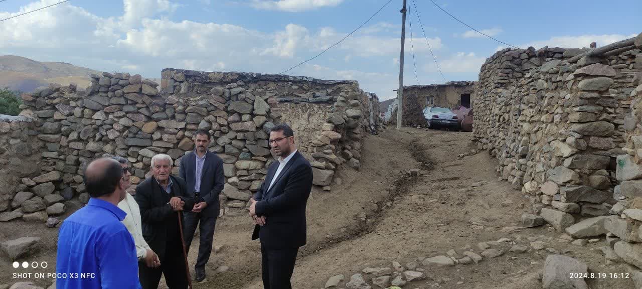 📸گزارش تصویری 💢بازدید محمد رضا عبدالله نژاد فرماندار شهرستان چالدران به همراه بخشدار مرکزی از روستای بابانور
