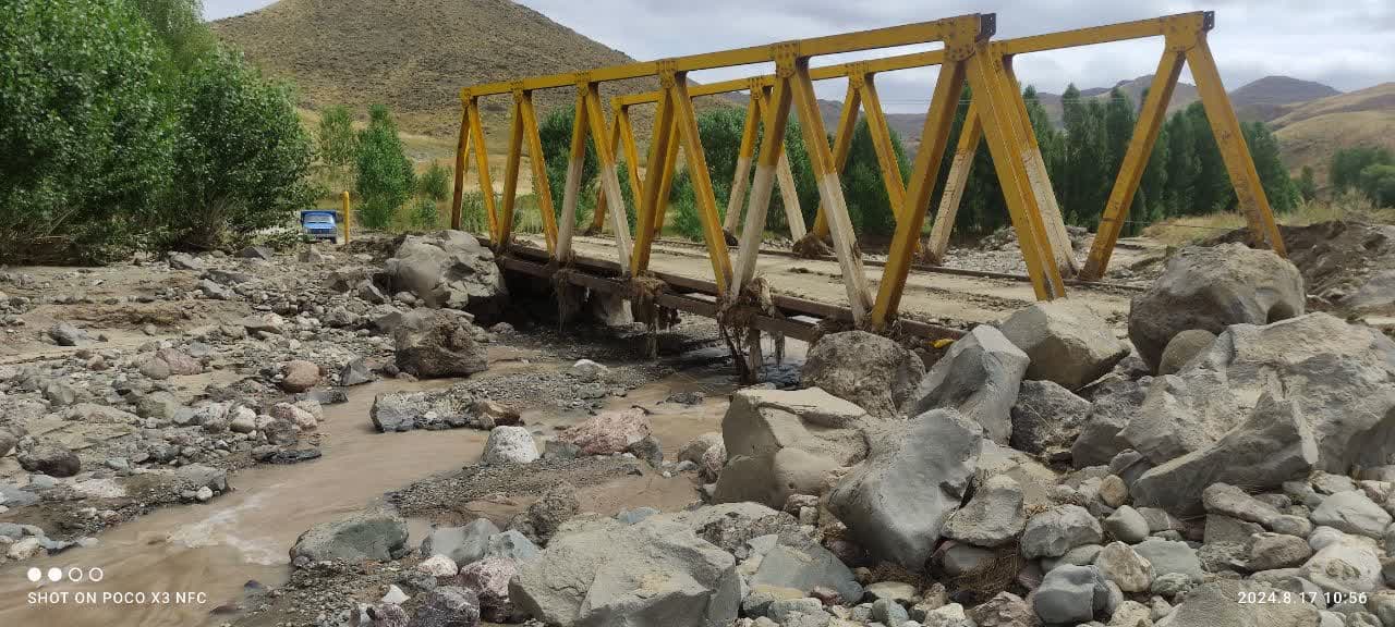 💢فرماندار شهرستان چالدران به همراه اعضای مدیریت بحران شهرستان چالدران از مناطق سیل زده روستای گل سعید ساز آغل بازدید کرد