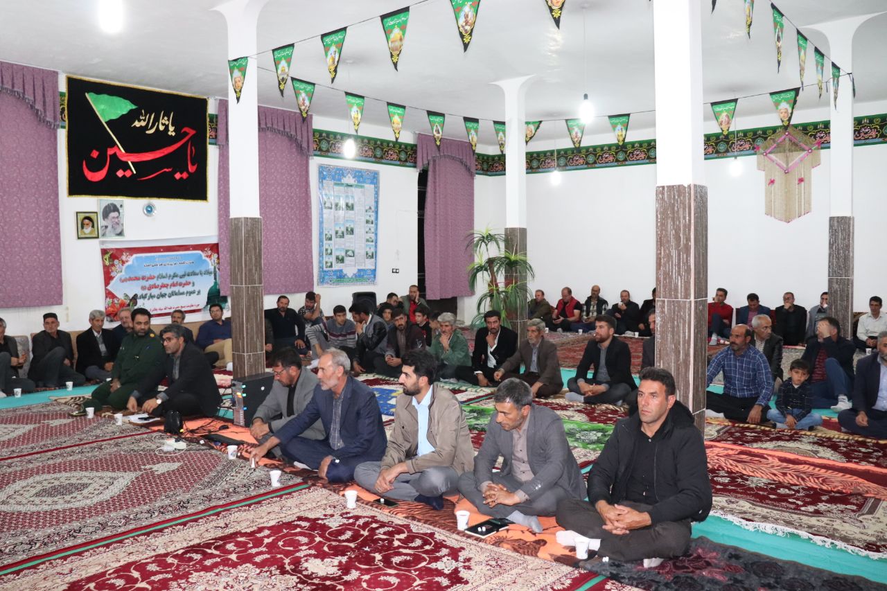 برگزاری میز خدمت مسائل و مشکلات روستای کران با حضور فرماندار