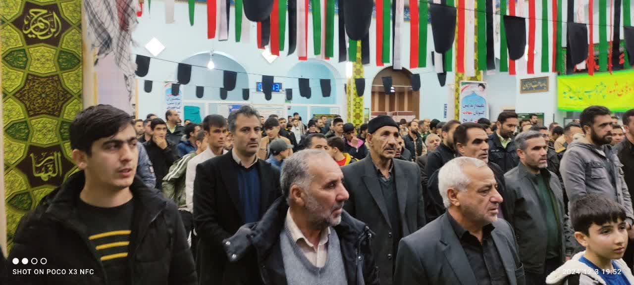 مراسم وداع با شهید گمنام با حضور پر شور اقشار مختلف مردم شهید پرور چالدران و مسئولین شهرستانی در مسجد حضرت صاحب الزمان(عج) برگزار شد.