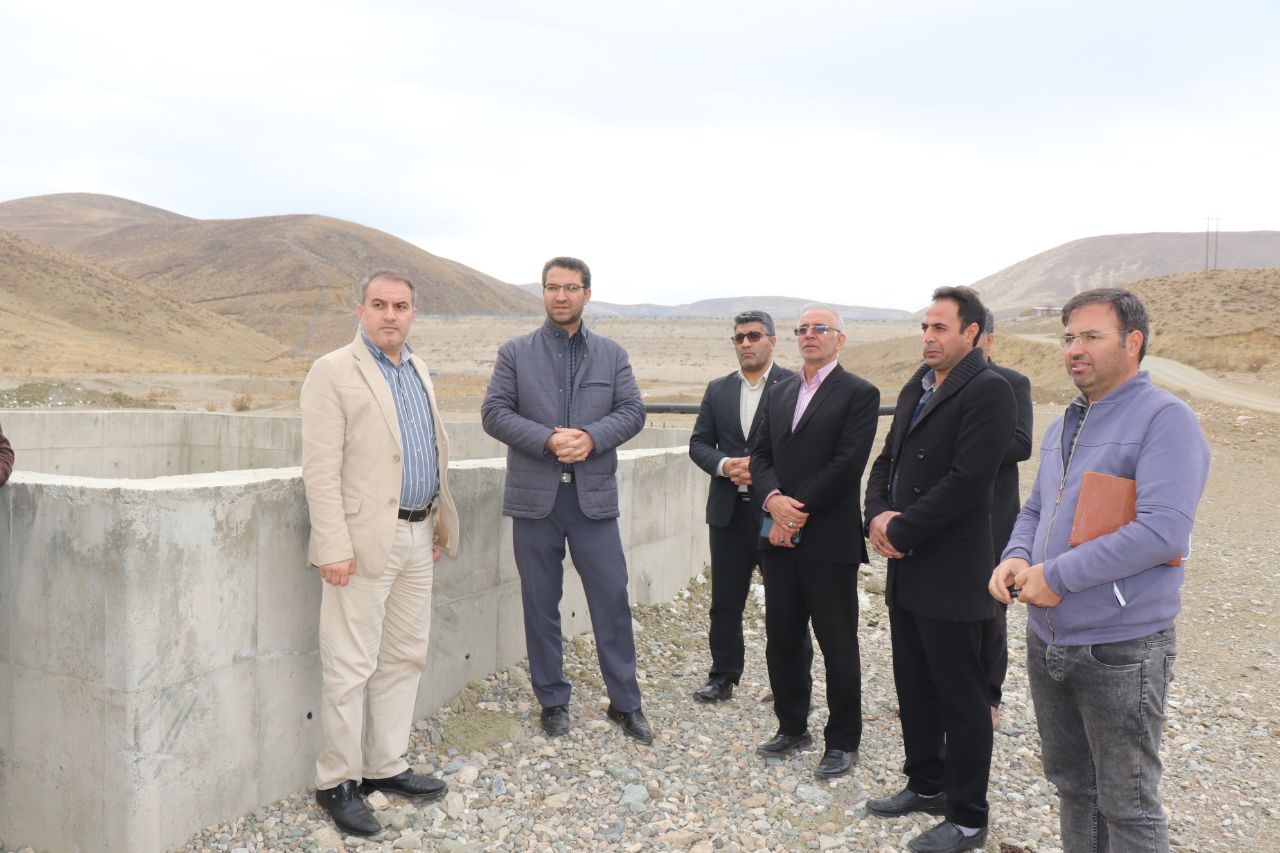 بازدید فرماندار چالدران از پروژه خط انتقال آب کشاورزی به روستاهای میر آباد ، بابا احمد و قوشابلاغ