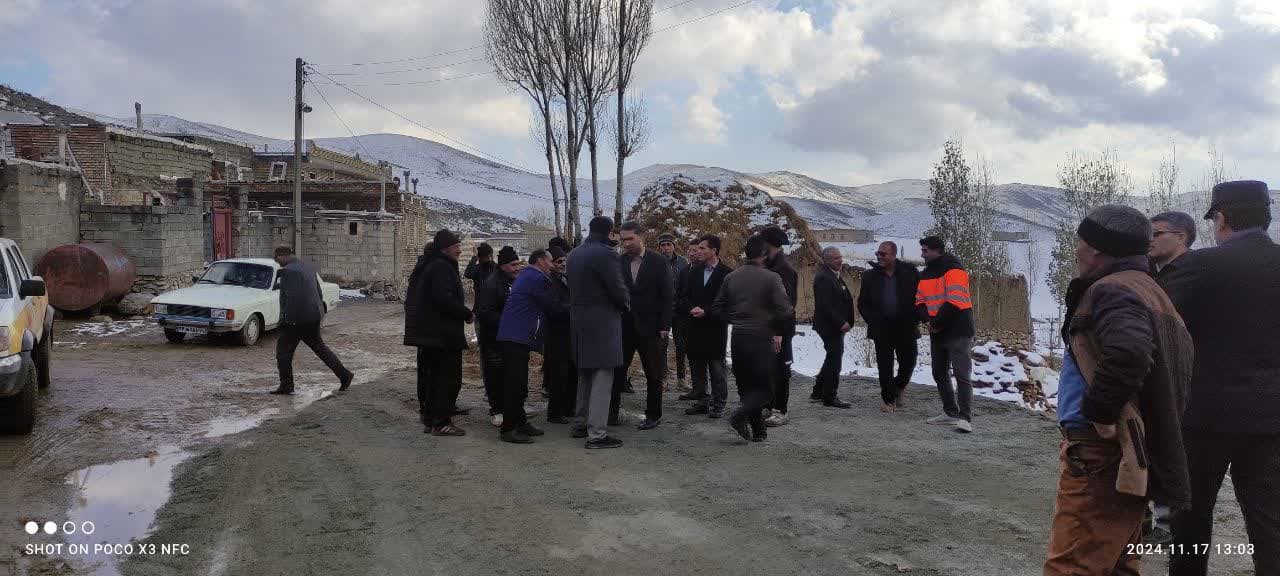 بازدید محمد رضا عبدالله نژاد فرماندار چالدران به همراه جمعی از اعضای شورای اداری از روستای انبار ماران