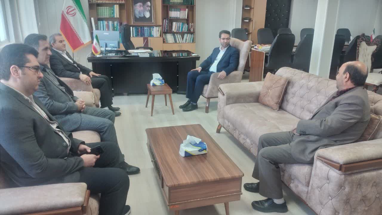 💠 دیدار مسئولان ادارات شهرستان چالدران با محمدرضا عبدالله نژاد فرماندار جهت تبریک سال نو و حلول ماه مبارک رمضان