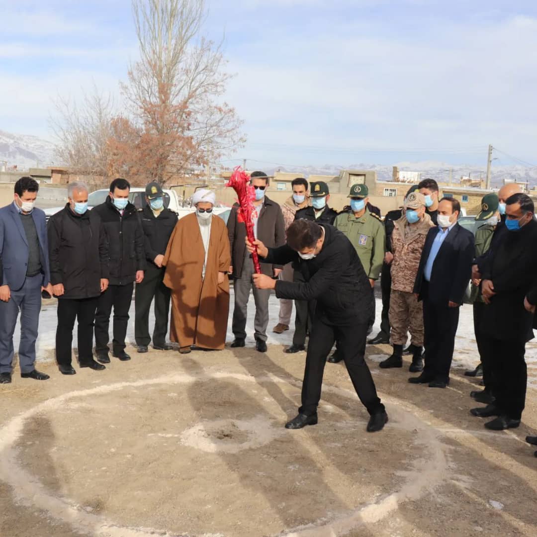 ✅در سومین روز از ایام الله دهه مبارک فجر با حضور عبدالله نژاد فرماندار شهرستان چالدران ،عملیات اجرایی 2باب مدرسه ابتدایی در شهر چالدران آغاز شد