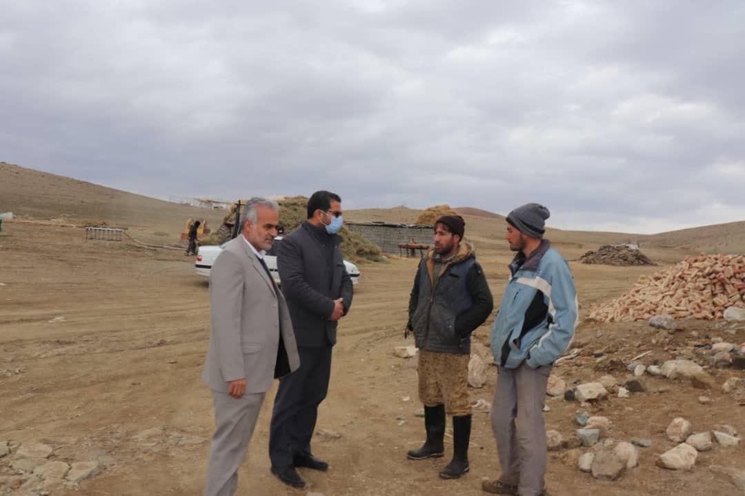 ✅عبدالله نژاد فرماندار شهرستان چالدران، با حضور در روستای جلیل کندی ضمن بازدید از روستا از نزدیک مسائل و مشکلات اهالی روستا را مورد بحث و بررسی قرار دادند.