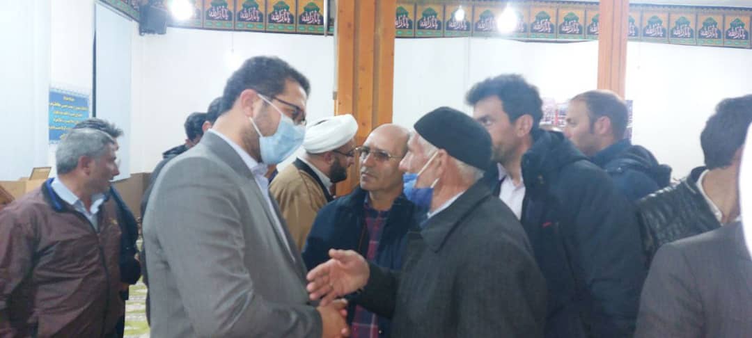 محمد رضا عبدالله نژاد فرماندار شهرستان چالدران با حضور در مسجد روستای قرنقو مسائل و مشکلات این روستا را مورد بررسی قرار دادند.