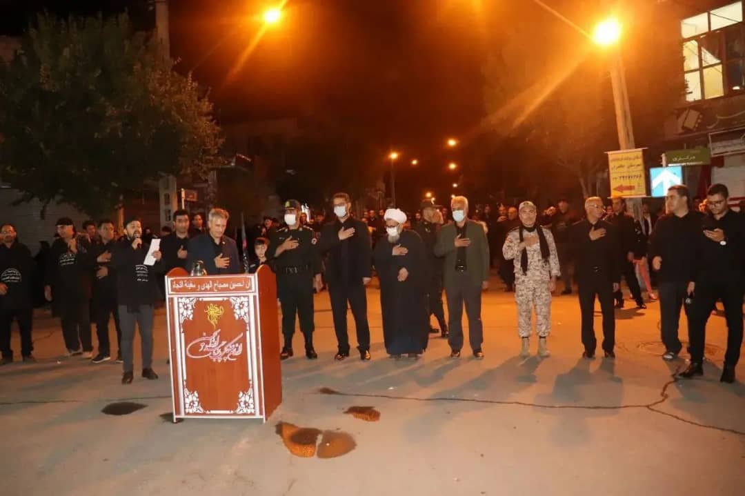 حضور فرماندارشهرستان چالدران در جمع عزاداران حسینی در شب تاسوعا
