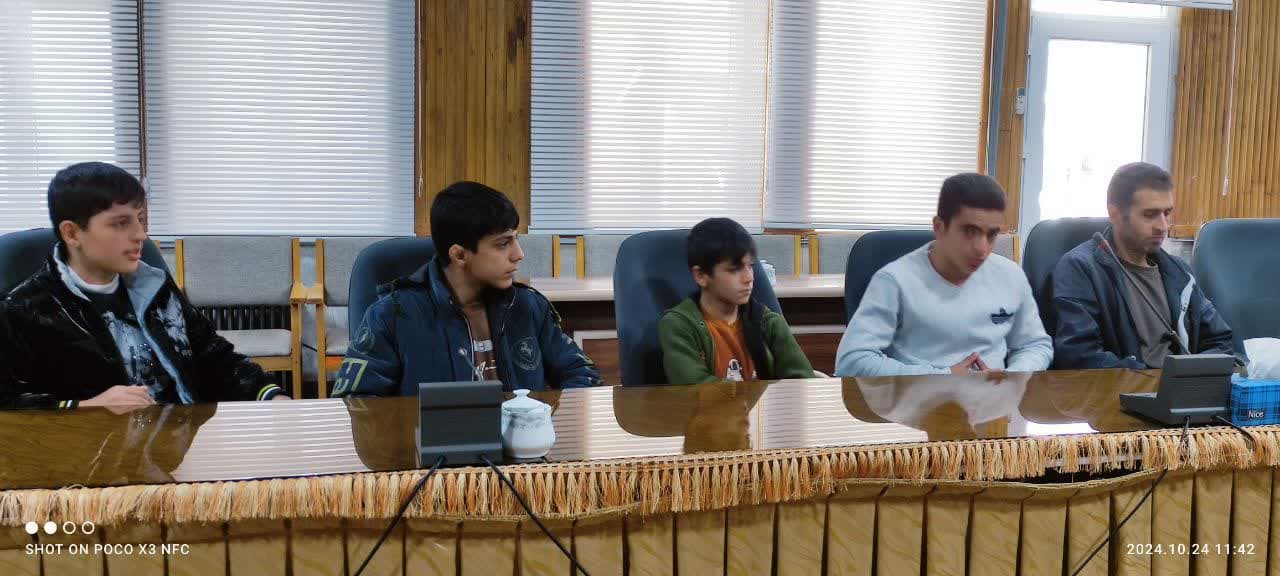 دیدار جامعه ورزشی شهرستان با فرماندار چالدران به مناسبت هفته تربیت بدنی