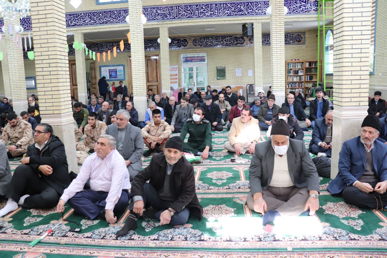 نمازگزاران شهرستان چالدران توهین نشریه فرانسوی به مقدسات و مرجعیت را بشدت محکوم کردند