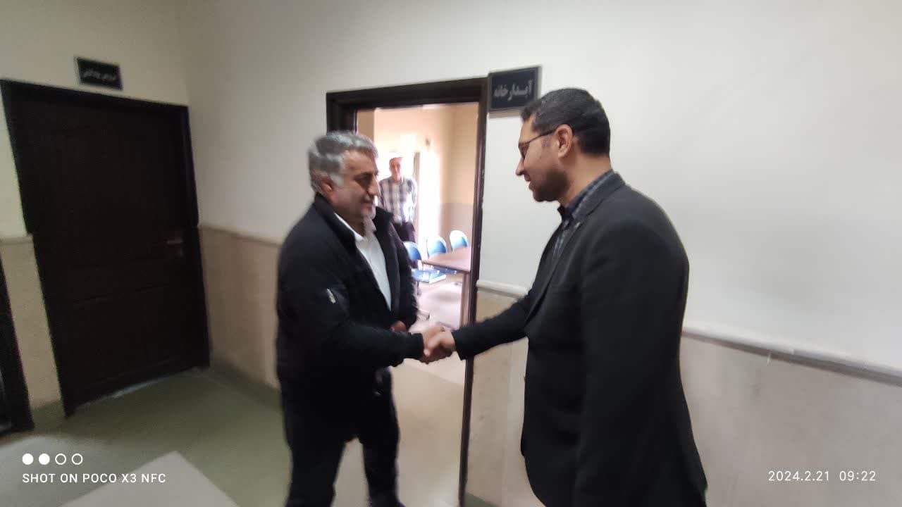 بازدید سرزده محمد رضا عبداله نژاد فرماندار چالدران از ادارات شهرستان