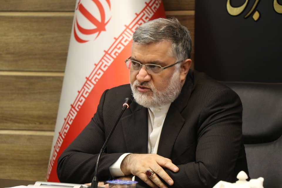 استاندار: خط ریلی آذربایجانغربی جهت حمل و نقل کالاهای اساسی فعال شود/ نباید به سودجویان اجازه داد تا در روند تامین کالاهای مورد نیاز مردم و قیمت ها خللی وارد کنند.