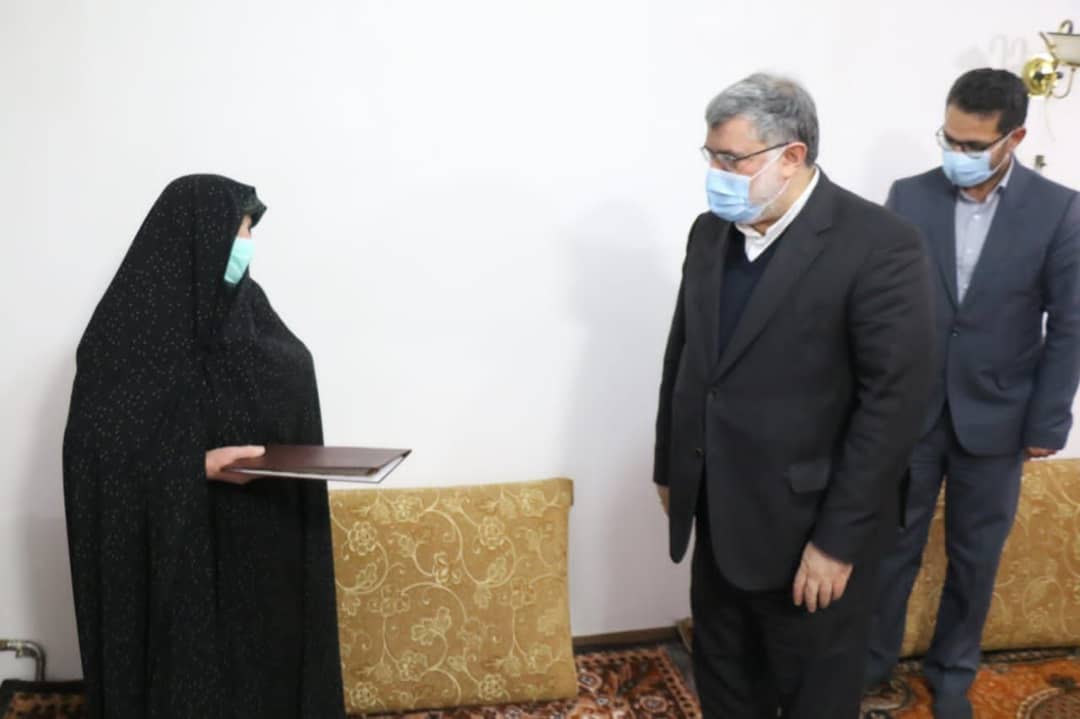 دیدار استاندار آذربایجان غربی با خانواده معظم شهید محسن رضایی