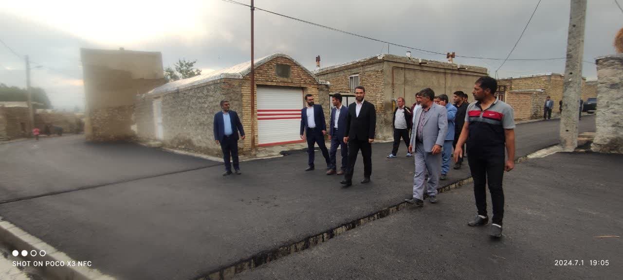 امسال برای آسفالت معابر روستایی چالدران 20میلیارد تومان اعتبار هزینه می شود