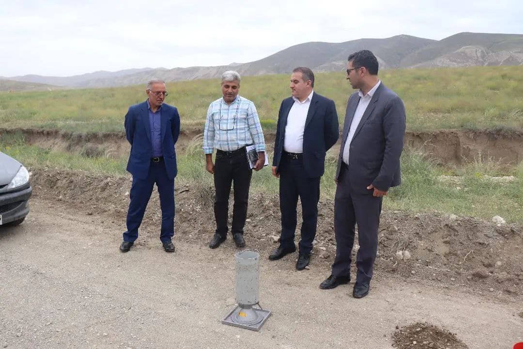 در راستای مصوبات سفر استاندار آذربایجان غربی به شهرستان چالدران محمدرضا عبدالله نژاد فرماندار چالدران از روند اجرایی طرح بهسازی و آسفالت ریزی راههای روستایی قولار ، بابااحمد و آغ داش بازدید نمودند.