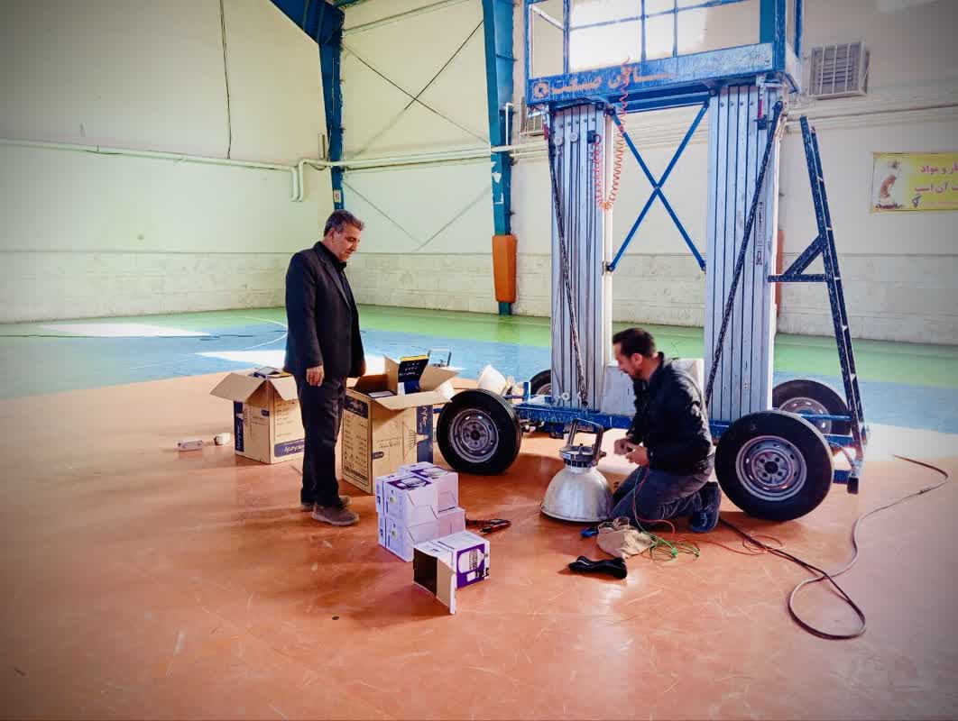 تعمیر و بهسازی اماکن ورزشی چالدران همچنان ادامه دارد...