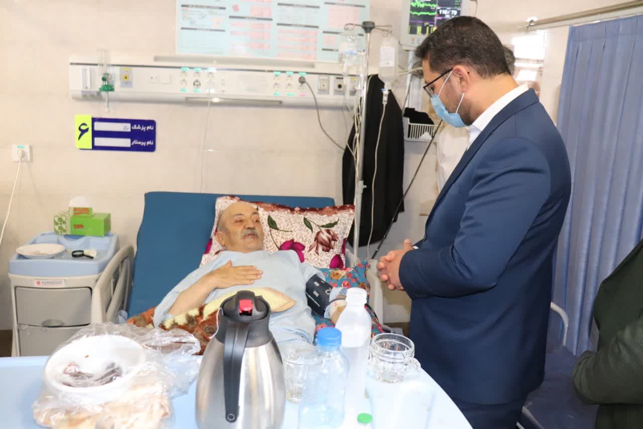 بازدید محمدرضا عبدالله نژاد فرماندار از بیمارستان شهید بهشتی شهرستان چالدران