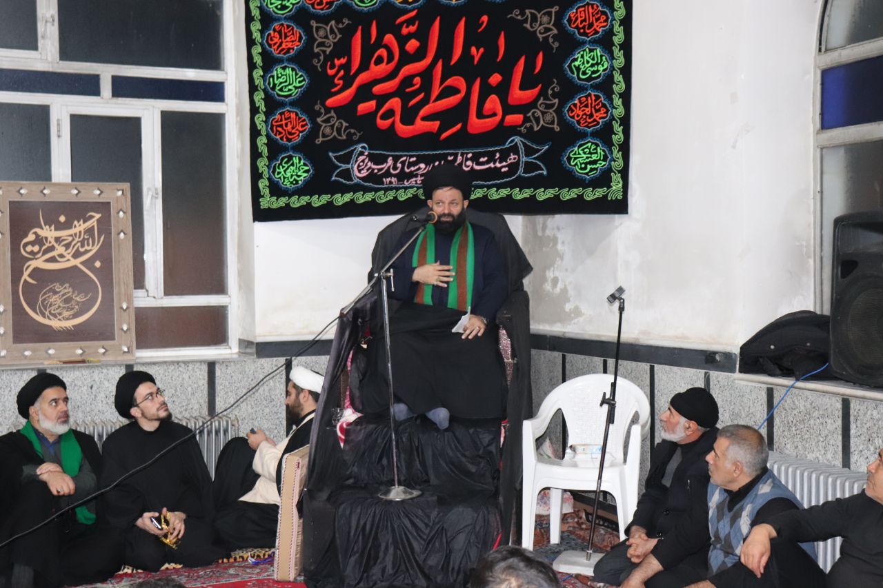 برگزاری مراسم سوگواری سالروز شهادت حضرت فاطمه زهرا (س) با حضور فرماندار شهرستان چالدران در مسجد روستای عرب دیزج
