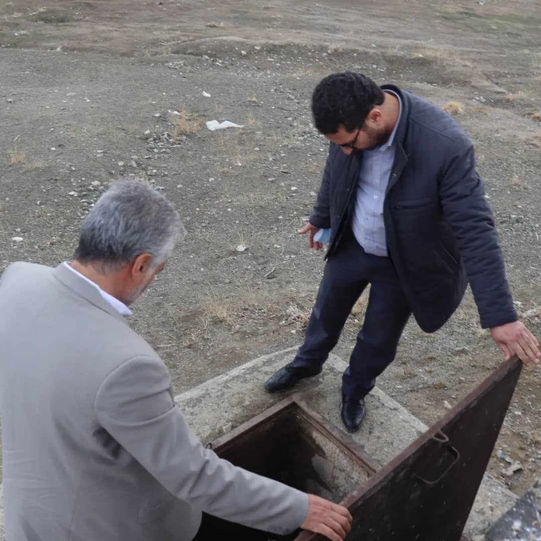 ✅عبدالله نژاد فرماندار شهرستان چالدران، با حضور در روستای عباس کندی به به جیک ضمن بازدید از روستا از نزدیک مسائل و مشکلات اهالی روستا را مورد بحث و بررسی قرار دادند.