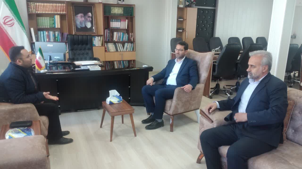 💠 دیدار مسئولان ادارات شهرستان چالدران با محمدرضا عبدالله نژاد فرماندار جهت تبریک سال نو و حلول ماه مبارک رمضان