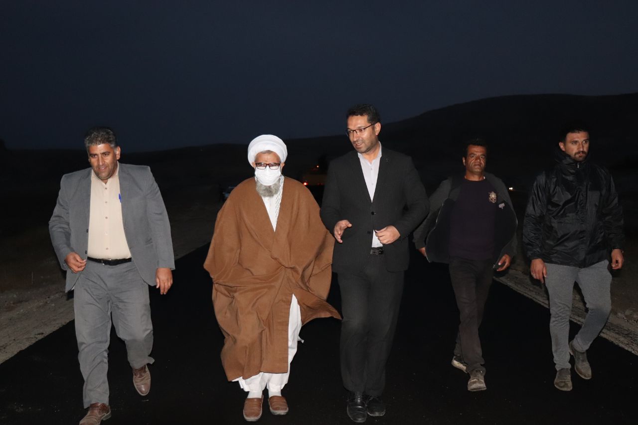 بهسازی و آسفالت ریزی راه منتهی به یادمان شهدا گمنام شهرستان چالدران پایان یافت.
