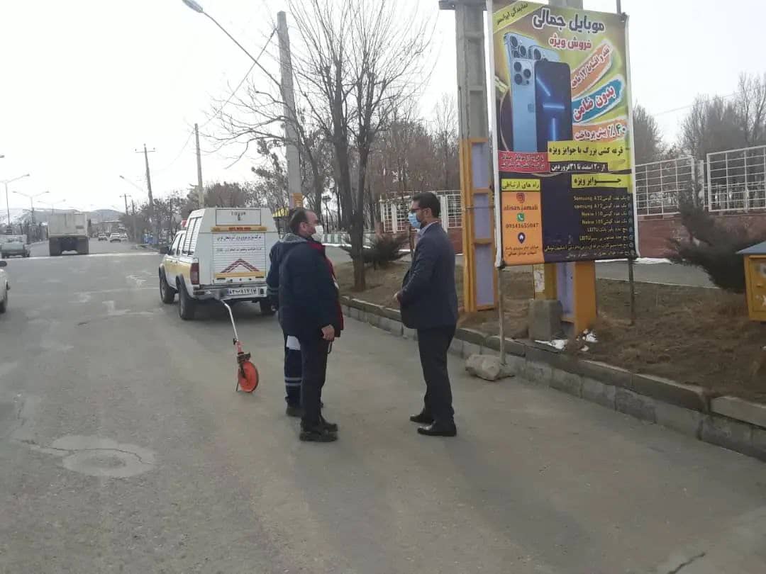 ✅عبدالله نژاد فرماندار شهرستان چالدران با پرسنل اداره برق این شهرستان دیدار و از فعالیتهای کارکنان اداره برق در خصوص رسیدگی به امورات برق شهروندان قدردانی کرد.