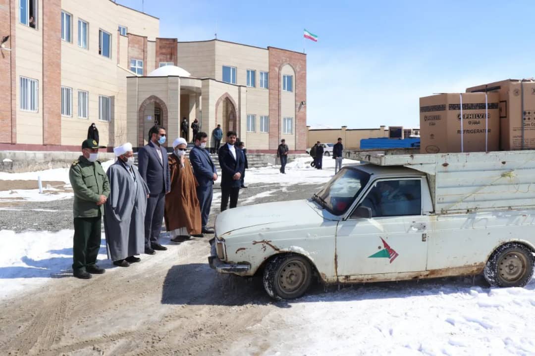 ✅در آستانه فرا رسیدن نیمه شعبان و سال جدید با حضور عبدالله نژاد فرماندار شهرستان چالدران. تعداد 44سری جهازیه به ارزش 33 میلوین تومان به نو عروسان نیازمند اهدا شد.