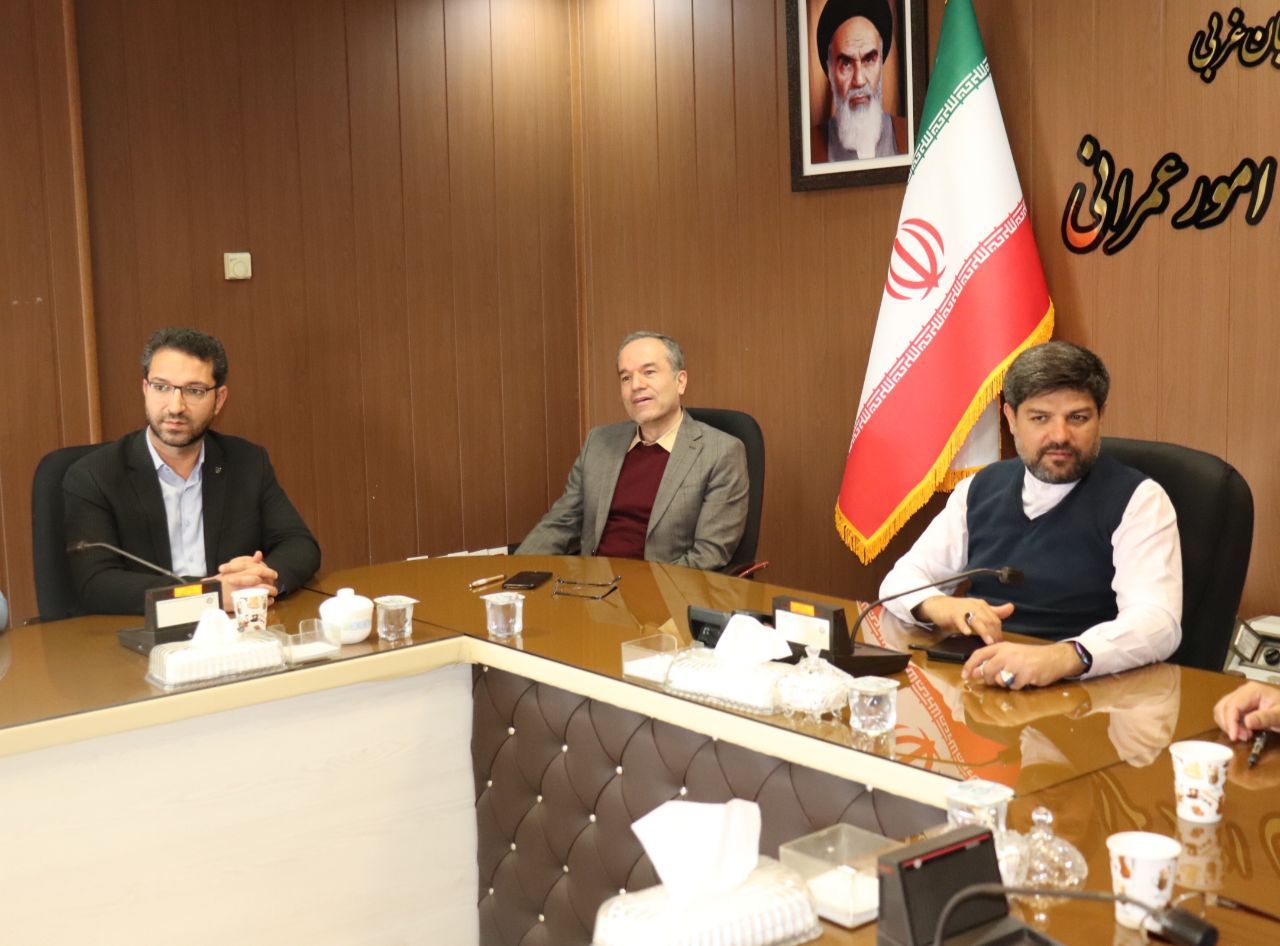 دیدار محمدرضا عبدالله نژاد فرماندار شهرستان چالدران با جناب آقای مهندس رهبردین معاونت محترم امور عمرانی استانداری