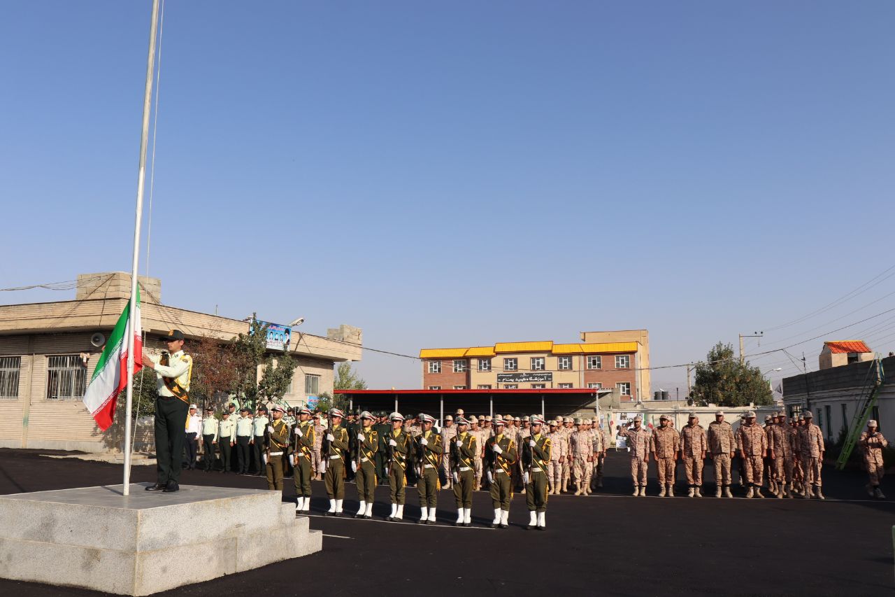 برگزاری صبحگاه مشترک به مناسبت هفته فراجا