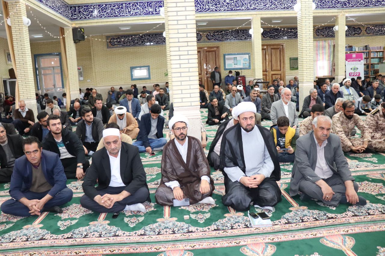 نماز عبادی سیاسی شهرستان چالدران با حضور معاون برنامه ریزی و هماهنگی امور عمرانی شهرستان چالدران
