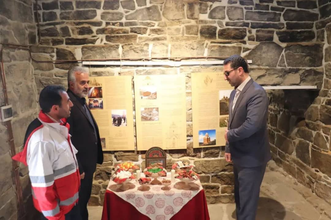 ✅عبدالله نژاد فرماندار شهرستان چالدران به همراه ابراهیم زاده معاون سیاسی، امنیتی و اجتماعی فرماندار این شهرستان از پایگاه نوروزی هلال احمر در قره کلیسا بازدید کرد.
