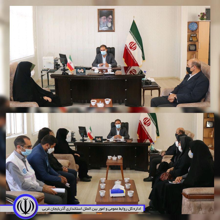 ✅همزمان با آغاز هفته بهزیستی جمعی از کارکنان اداره بهزیستی چالدران با محمد زاده فرماندار این شهرستان دیدار و گفتگو کردند
