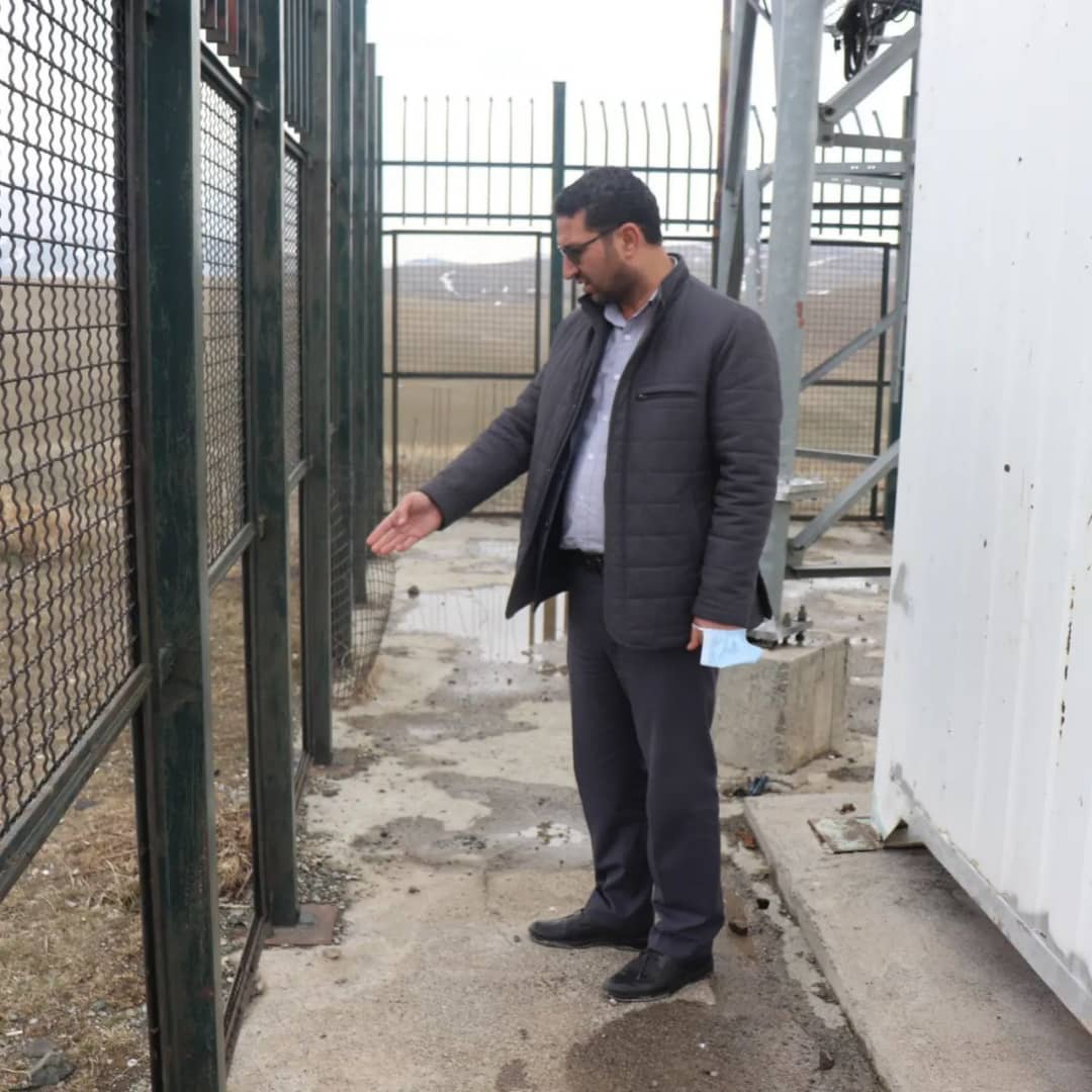 ✅عبدالله نژاد فرماندار شهرستان چالدران، با حضور در روستای عباس کندی به به جیک ضمن بازدید از روستا از نزدیک مسائل و مشکلات اهالی روستا را مورد بحث و بررسی قرار دادند.