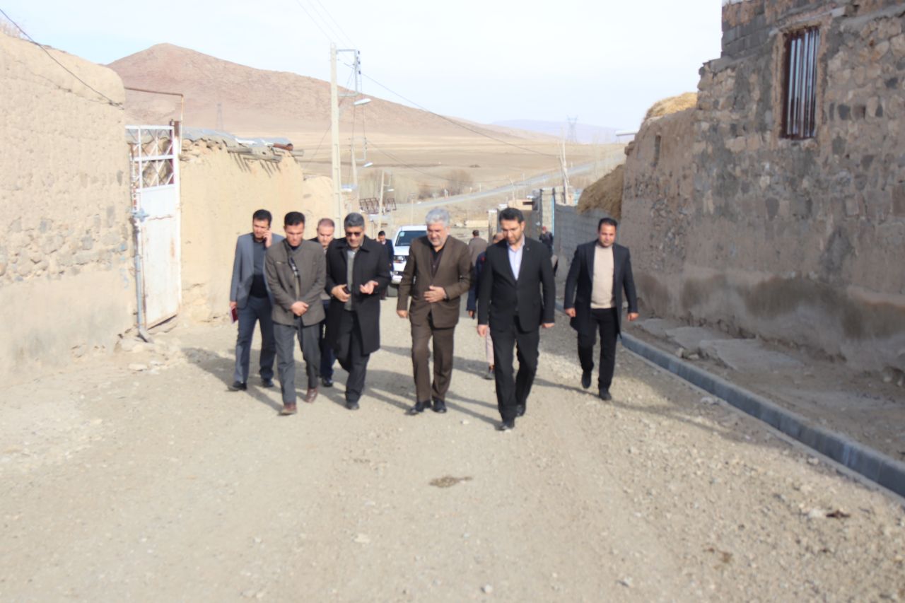 بازدید فرماندار از روستای قرخ بلاغ