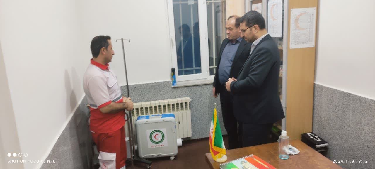 📸گزارش تصویری 💢بازدید شبانه محمد رضا عبدالله نژاد فرماندار چالدران از پایگاه امداد و نجات جاده ای قرهچیبلاغ شهرستان چالدران 🗓️1403/08/19
