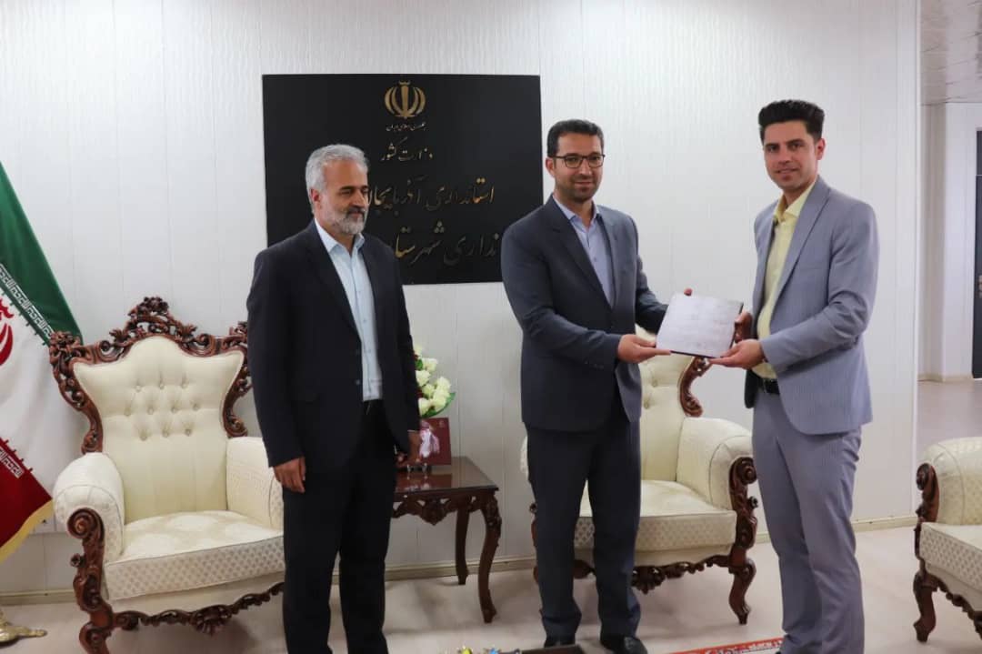  ✅ با حضور محمد رضا عبدالله نژاد فرماندار شهرستان چالدران و ابراهیم زاده معاون سیاسی ، امنیتی و اجتماعی فرماندار نشست خبری با خبرنگاران و فعالین عرصه فضای مجازی برگزار شد.
