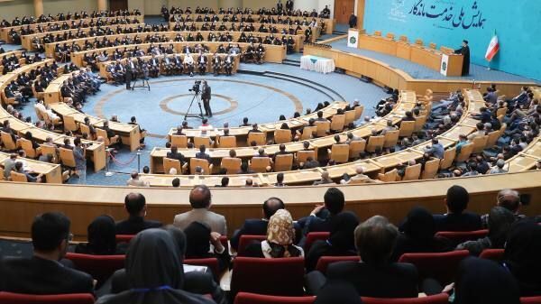 دکتر رئیسی در همایش ملی بزرگداشت خادمان سلامت: