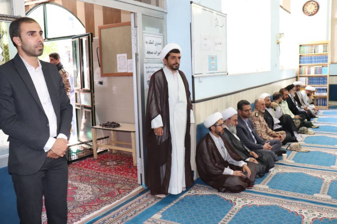 همزمان با سالروز شهادت شهید دکتر بهشتی و شهدای 7تیر با حضور محمدرضا عبدالله نژاد فرماندار شهرستان چالدران مراسم گرامی داشتی در مسجد صاحب الزمان (عج) چالدران برگزار شد.