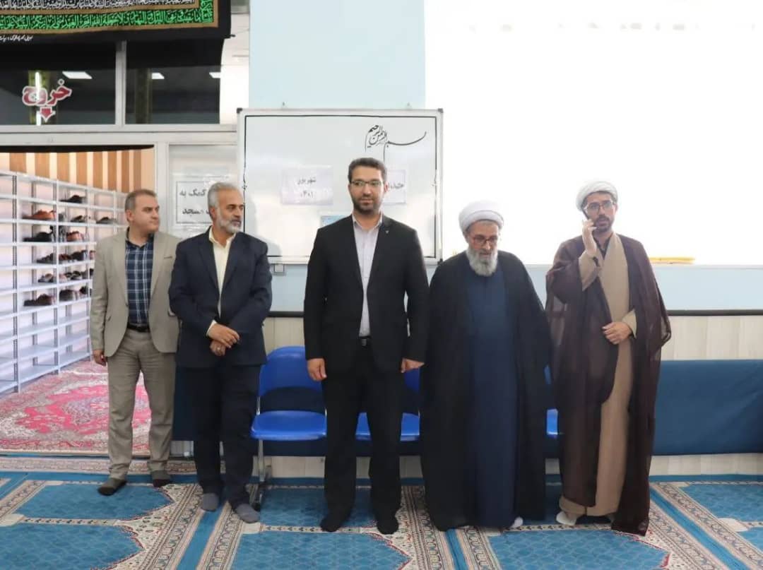 برگزاری مراسم گرامی داشت هفته دولت و یادبود شهیدان گرانقدر رجایی و باهنر با حضورمحمدرضا عبدالله نژاد فرماندار شهرستان چالدران در مسجد صاحب الزمان (عج)