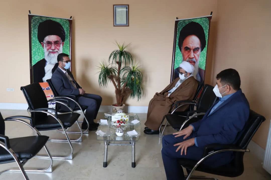 ✅دیدار عبدالله نژاد فرماندار شهرستان چالدران ، حجت الاسلام والمسلمین محمدزاده امام جمعه شهرستان با رئیس و کارکنان بنیاد شهید امور ایثارگران.