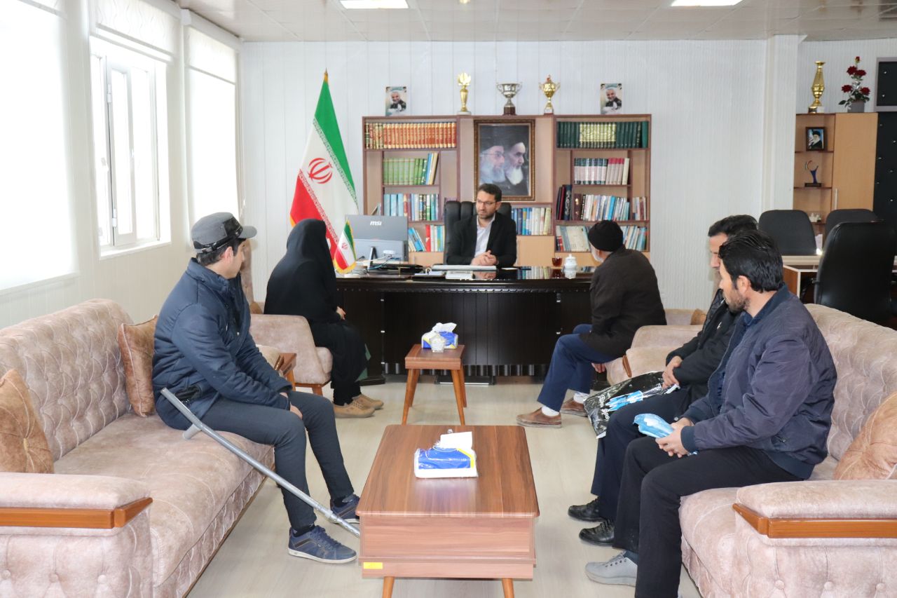 برگزاری ملاقات مردمی محمدرضا عبدالله نژاد فرماندار شهرستان چالدران با هدف توجه به نیازها و رفع مشکلات شهروندان