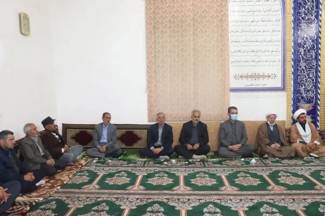 عبدالله نژاد فرماندار شهرستان چالدران با حضور در روستای بابالو مسائل و مشکلات این روستا رو مورد بررسی قرار دادند.