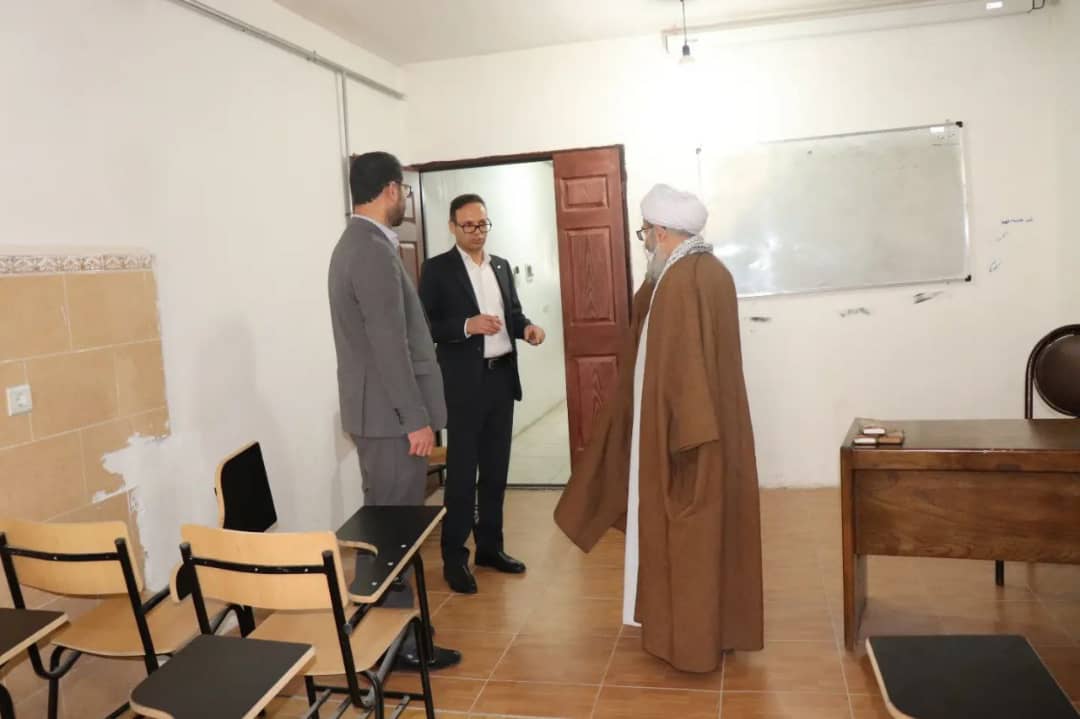 محمد رضا عبدالله نژاد فرماندار شهرستان چالدران با هدف بررسی مسائل و مشکلات دانشگاه آزاد اسلامی چالدران در این دانشگاه حضور یافت.
