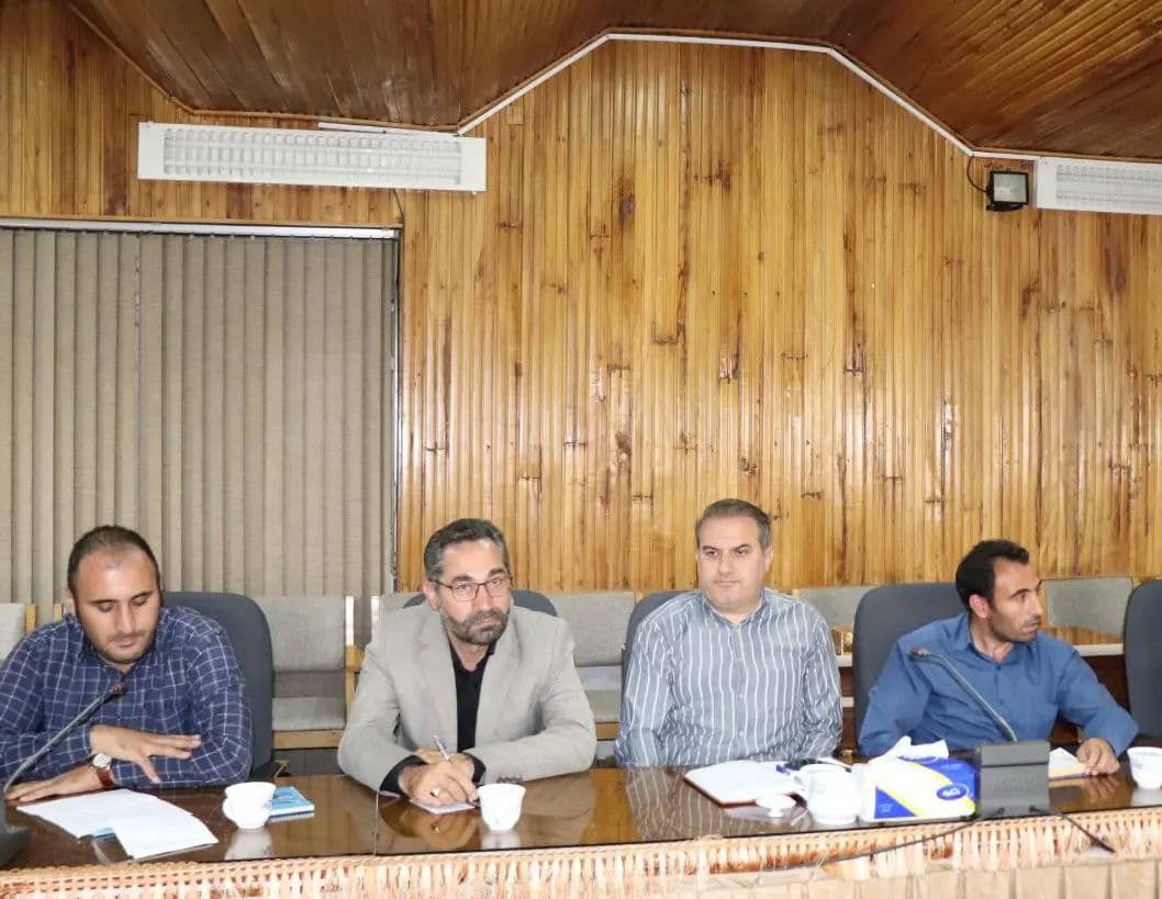 برگزاری اولین جلسه ستاد پیشگیری ؛ هماهنگی و فرماندهی عملیات پاسخ به بحران به ریاست محمد رضا عبدالله نژاد فرماندار شهرستان