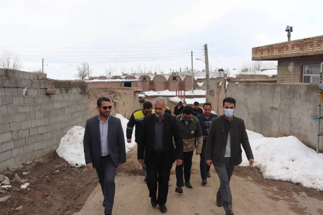 ✅عبدالله نژاد فرماندار شهرستان چالدران به همراه جمعی از اعضای شورای اداری شهرستان باحضور در روستای اروج کندی در بخش دشتک ضمن دیدار با اهالی روستا مشکلات این روستا را از نزدیک مورد بررسی قرار دادند.