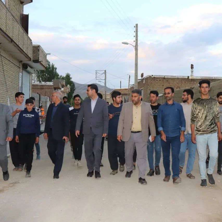 بازدید میدانی محمد رضا عبدالله نژاد فرماندار شهرستان چالدران از مناطق حاشیه شهر در راستای محرومیت زدایی و حل مسائل و مشکلات مردم حاشیه شهر
